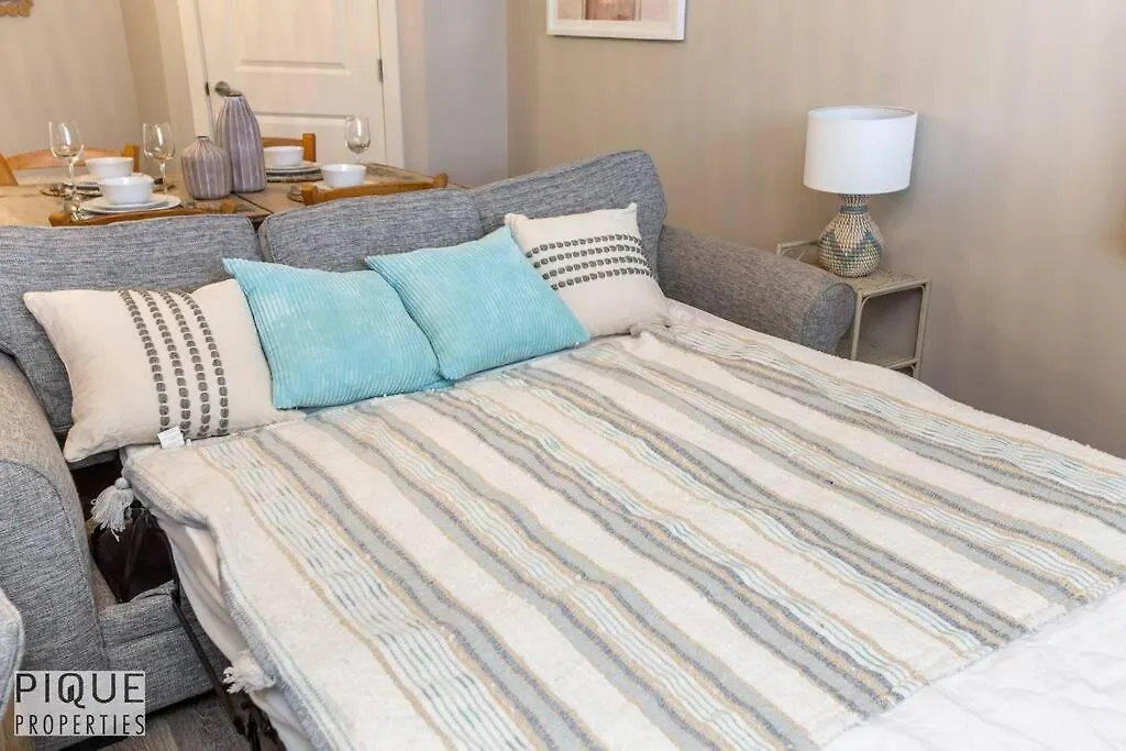 Holiday home Boho Suite - Long Stays - King Bed - Fireplace & Wifi Edmonton